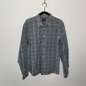 UNTUCKit Button Down Grey Blue Plaid L